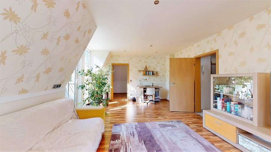 Dachgeschoss Wohnzimmer mit Balkon Einfamilienhaus Berlin