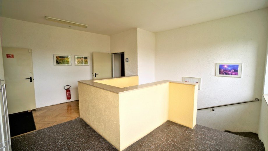 OG Treppenhaus B�rogeb�ude Boarding Halle / Lager / Produktion Potsdam