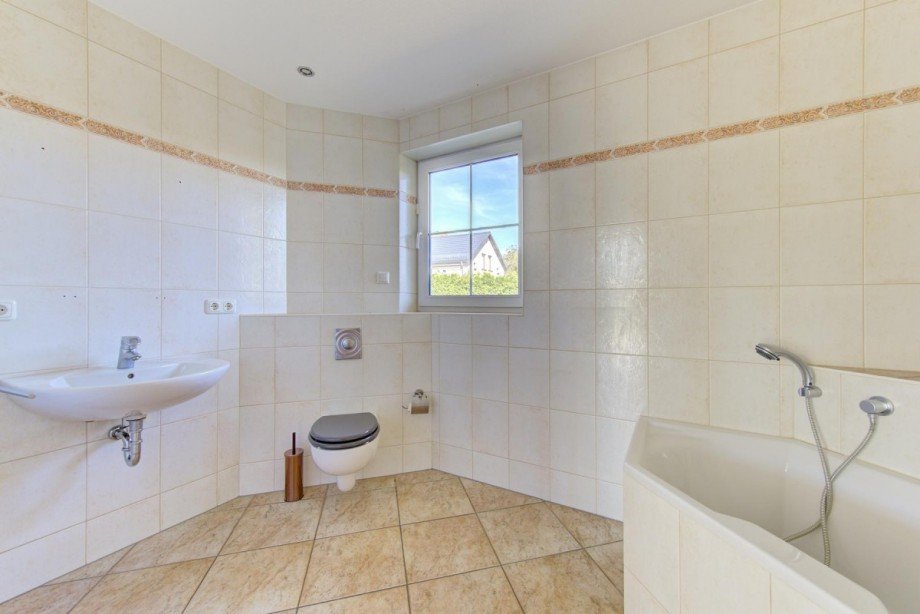 EG Wannenbad Einfamilienhaus Werder (Havel)