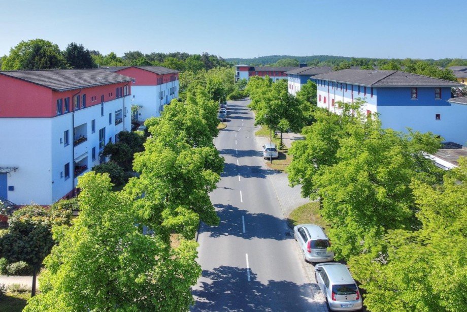 Blick in die Stra�e Terrassenwohnung Nuthetal