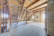 1. DG Nutzfl�che 1 Gro�z�giges Mehrfamilienhaus mit Geschichte, 3 Wohnungen und gro�em Garten