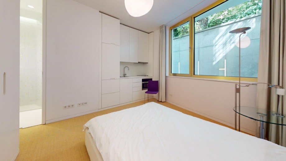 1. UG Dienst.- o. G�stezimmer Villa Berlin