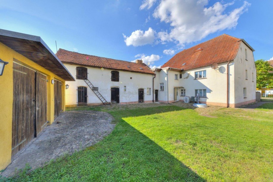 Hofansicht Mehrfamilienhaus Nauen