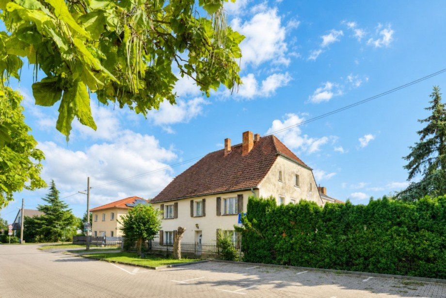 Stra�enansicht Mehrfamilienhaus Nauen
