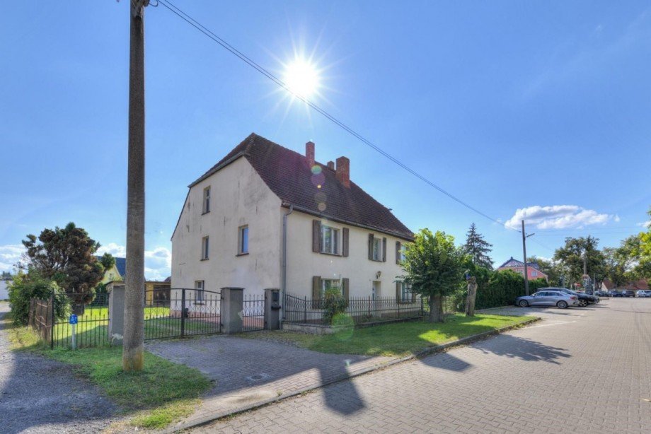 Stra�enansicht Mehrfamilienhaus Nauen