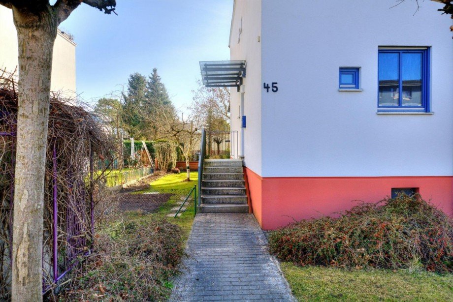 Hausansicht Terrassenwohnung Nuthetal