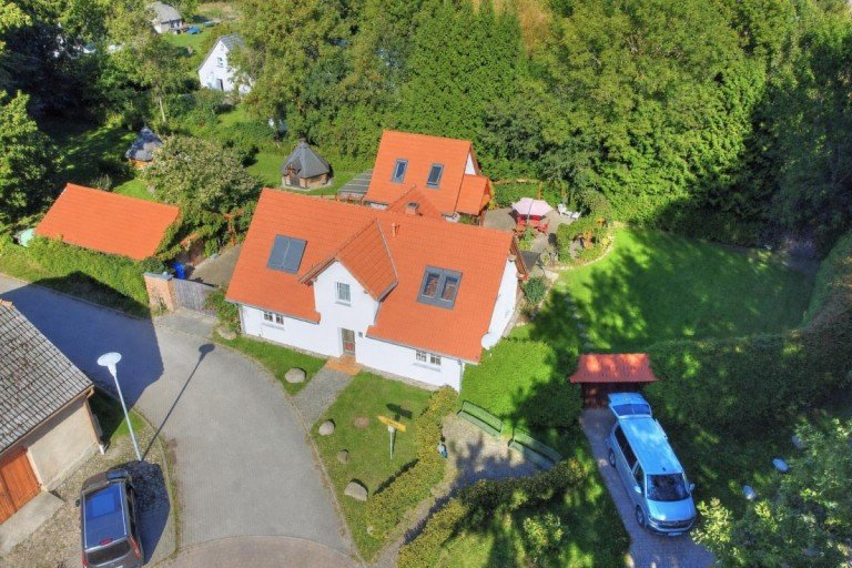 Hauptbild: 2 Charmante H�user mit 3 Ferienwohnungen & Sauna - ca. 4 min. zur Ostsee