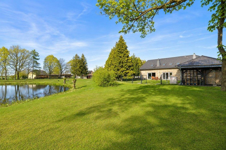 Teich hinterm Haus Einfamilienhaus Oebisfelde