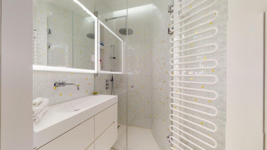 1. UG Dienst.- o. G�stezimmer, Bad Villa Berlin