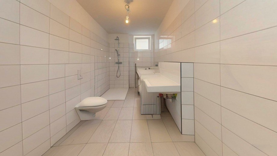 Keller Badezimmer visualisiert Einfamilienhaus Falkensee