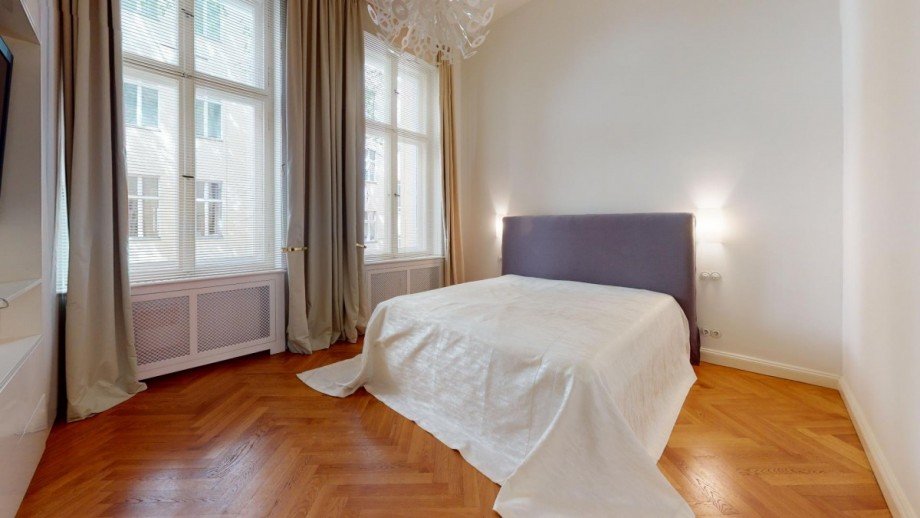 ruhiges Schlafzimmer zum Innenhof Etagenwohnung Berlin