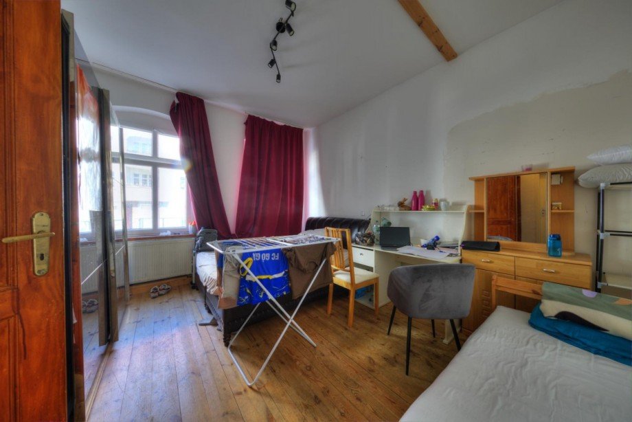 Etagenwohnung Mehrfamilienhaus Berlin