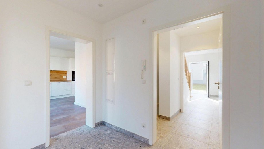 EG Whg. 1 - Flur Zweifamilienhaus Potsdam