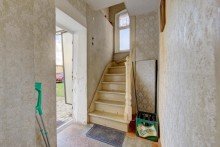 EG Flur 3 Gro�z�giges Mehrfamilienhaus mit Geschichte, 3 Wohnungen und gro�em Garten