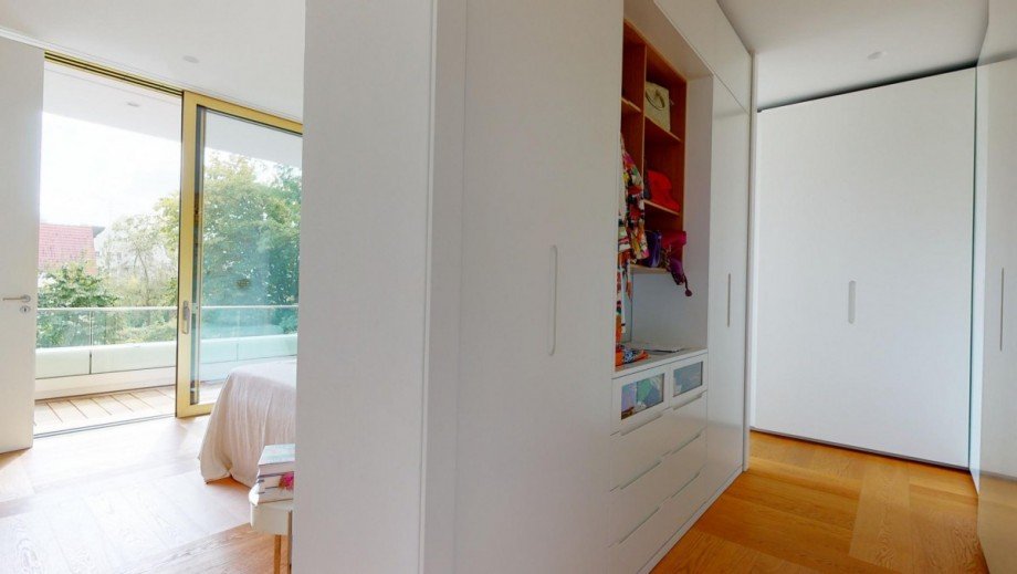 1. OG Master Schlafz. Ankleide Villa Berlin