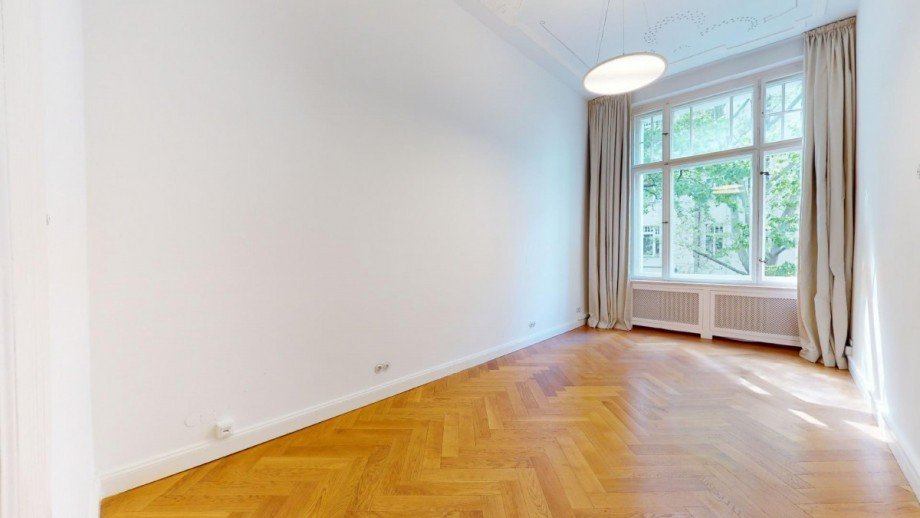 Zimmer 2 laut Grundriss Etagenwohnung Berlin