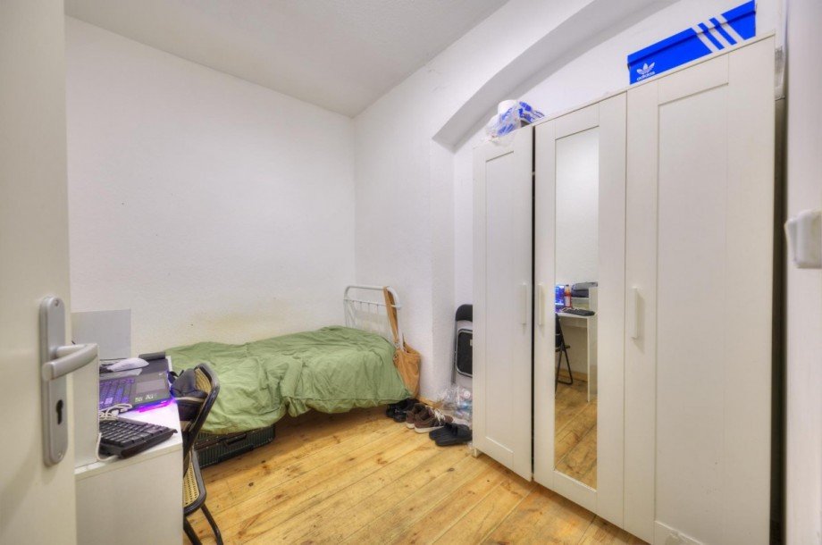 Etagenwohnung Mehrfamilienhaus Berlin