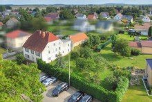 Hausansicht Gro�z�giges Mehrfamilienhaus mit Geschichte, 3 Wohnungen und gro�em Garten