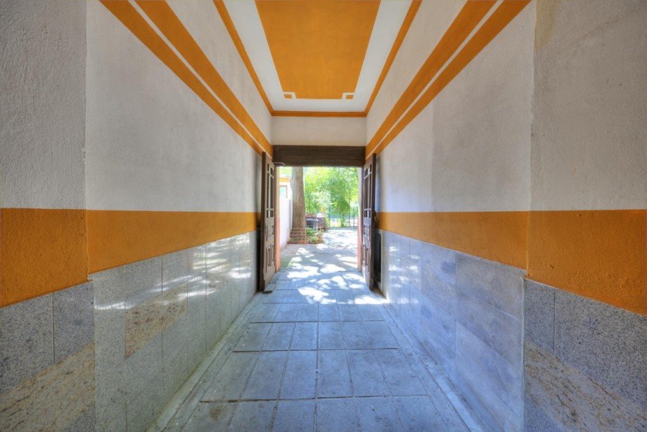 Durchfahrt Mehrfamilienhaus Berlin