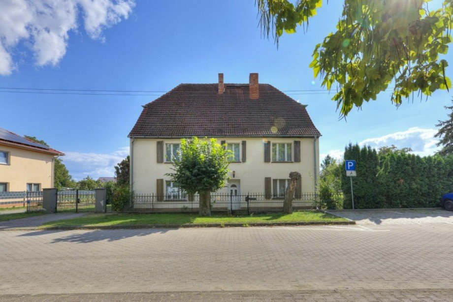 Stra�enansicht Mehrfamilienhaus Nauen