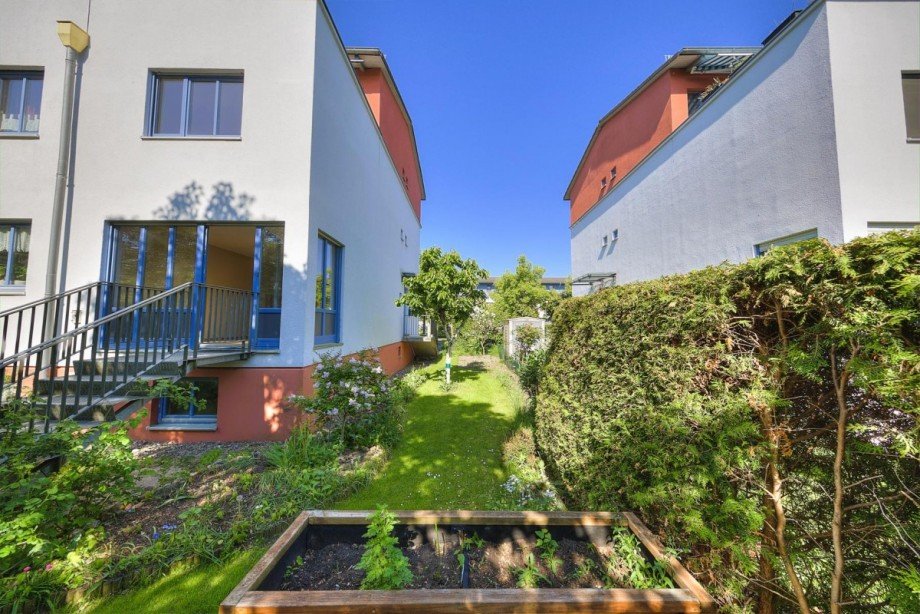 Hausansicht Garten Terrassenwohnung Nuthetal