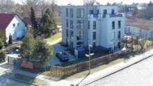 Hausansicht KfW-40-Plus-Mehrfamilienhaus - Ertragreiches MFH mit Photovoltaik & Erdw�rmepumpe