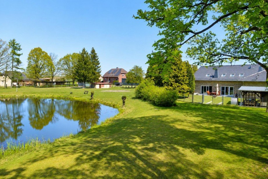 Teich hinterm Haus Einfamilienhaus Oebisfelde