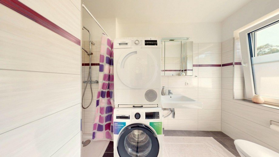 OG, Schlafzimmer 3, Bad Einfamilienhaus Falkensee