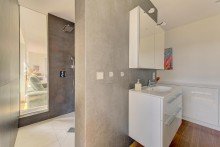 Dusche und Badezimmer Exklusives High-End-Mobilheim mit Dachterrasse in Strandn�he