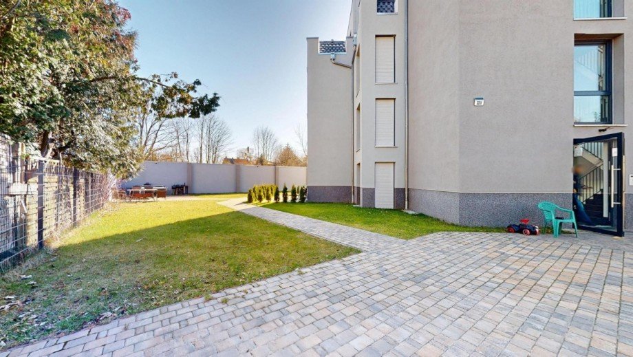Mietergarten Mehrfamilienhaus Berlin