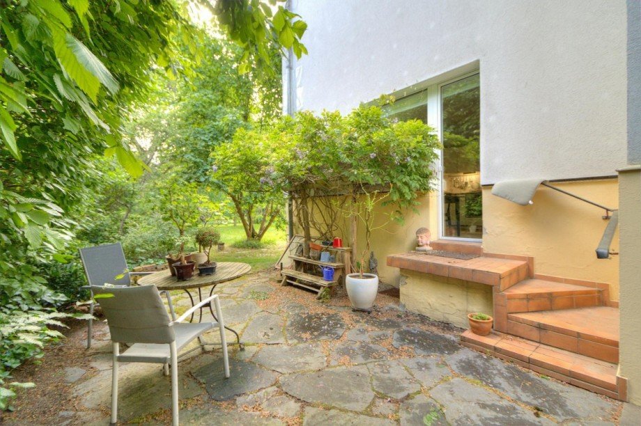 Terrasse vor K�che Mehrfamilienhaus Berlin