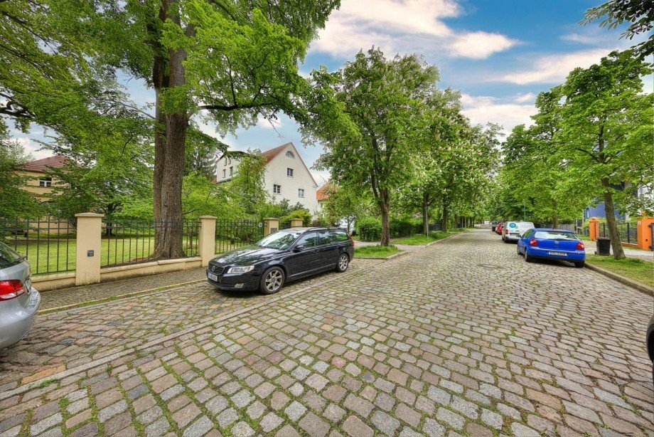 Blick in die Stra�e Maisonettewohnung Potsdam