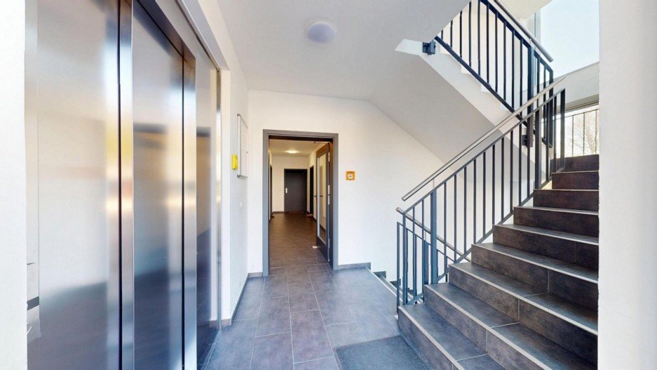 Hauseingang EG Mehrfamilienhaus Berlin