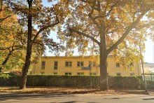 B�rogeb�ude Ansicht von Westen Renditestarkes Gewerbeobjekt in exponierter Lage mit Steigerungspotential