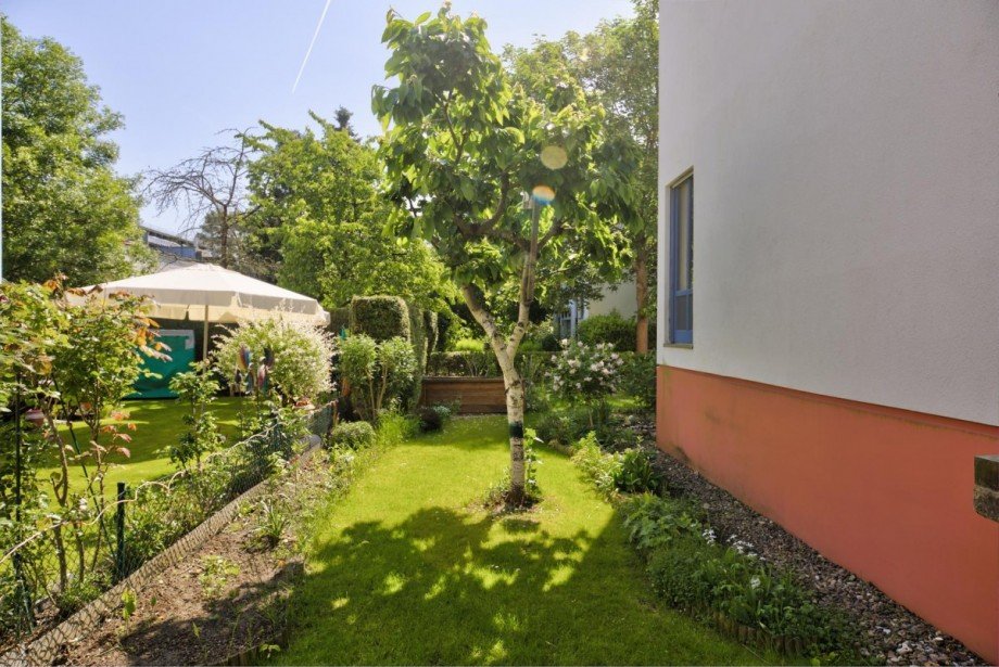 Hausansicht Garten Terrassenwohnung Nuthetal