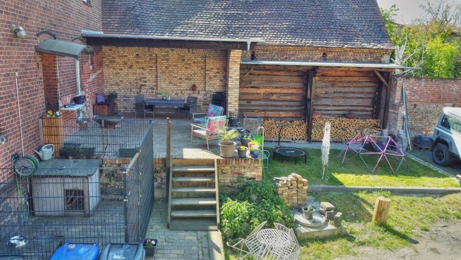 Terrasse im Hof Bauernhaus Gr�fenhainichen